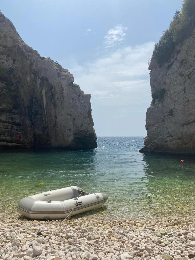 Holiday Home Stiniva Vis Exterior foto